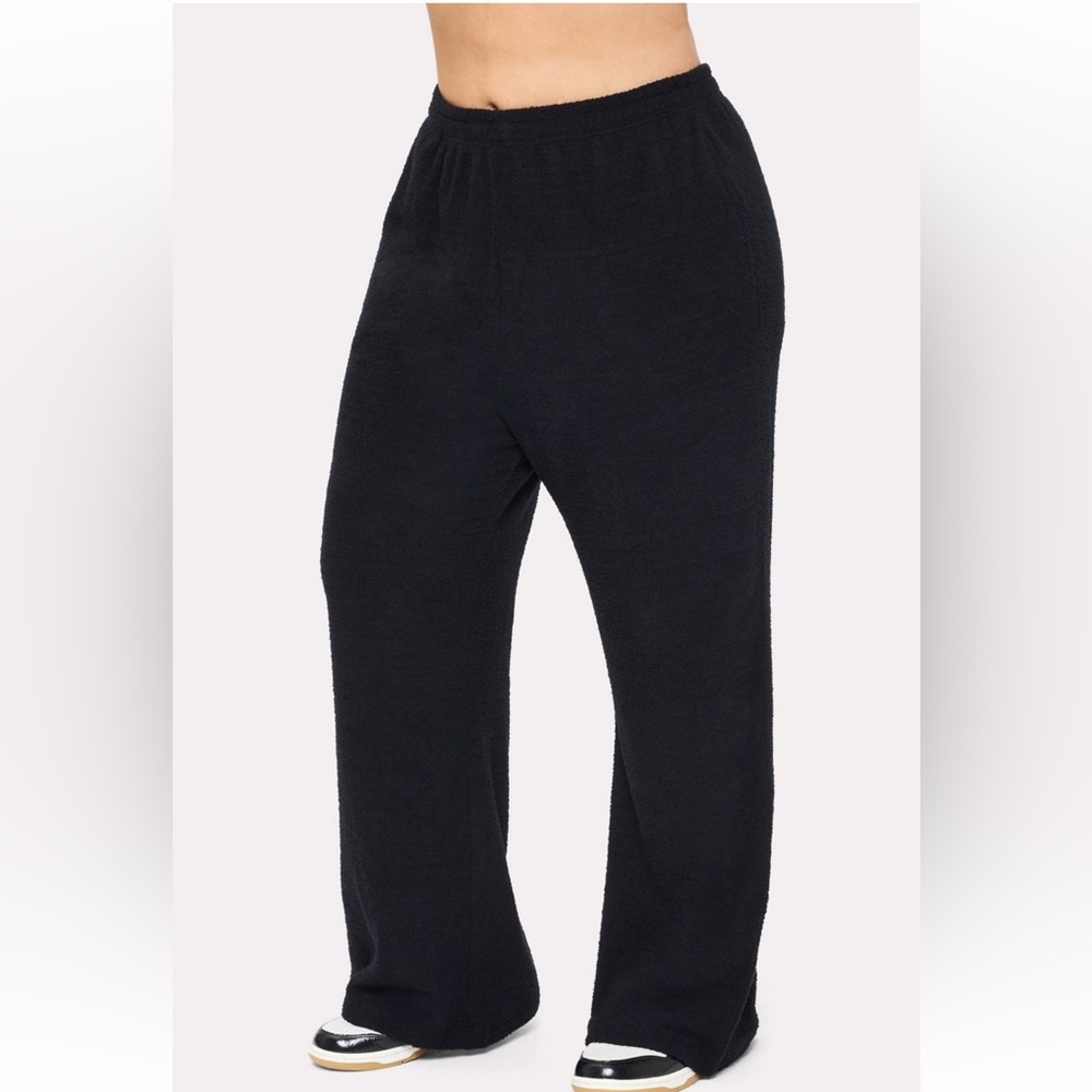 Fabletics women’s Black Joggers
